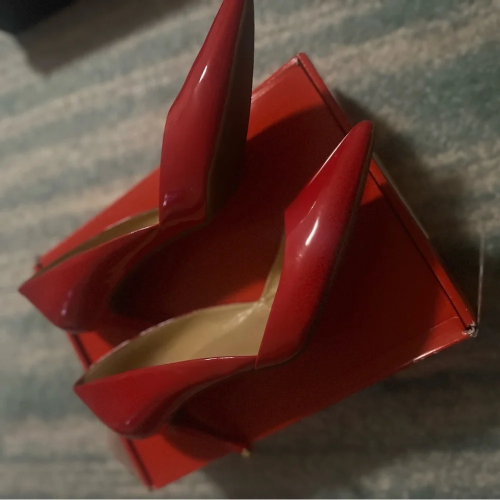 Michael Kors Red Heels Elegant Design